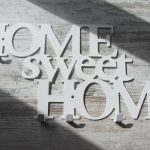 Wall Coat Rack with 7 Hooks (Home Sweet Home White)